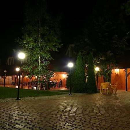 Hotel Tenishouse Marki  Esterno foto