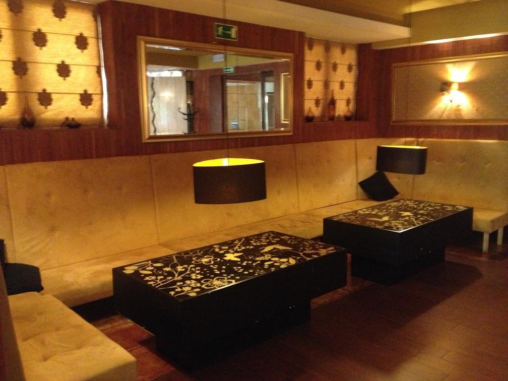 Hotel Tenishouse Marki  Esterno foto