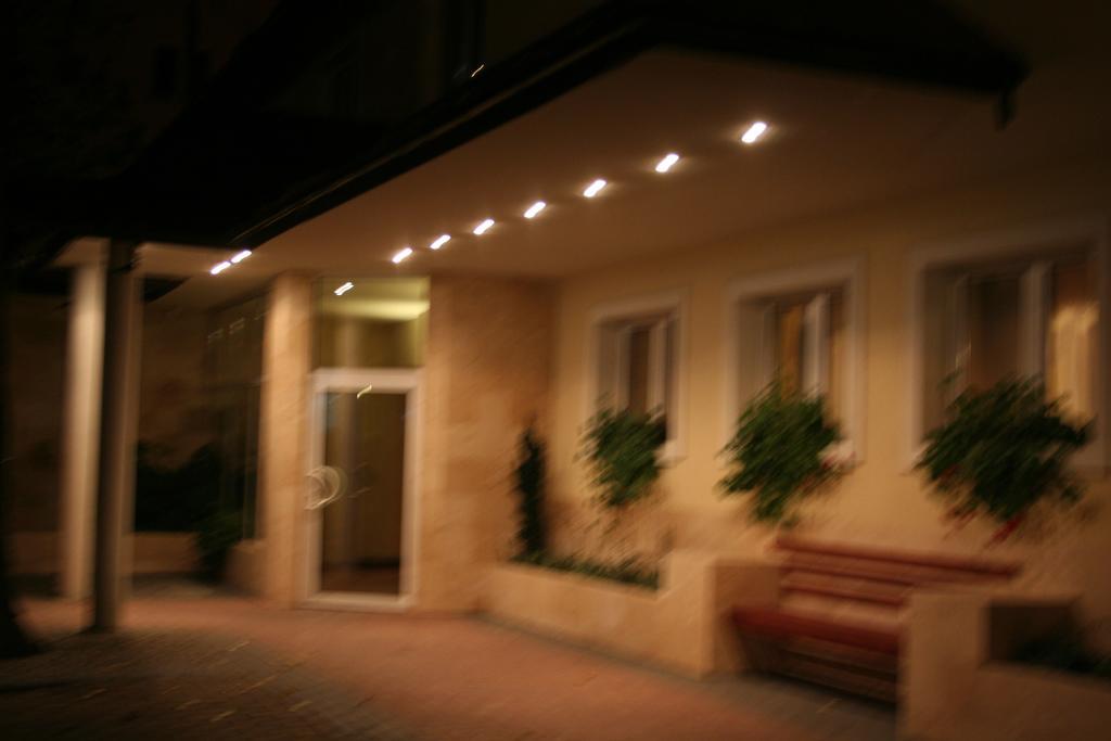 Hotel Tenishouse Marki  Esterno foto