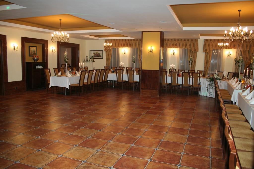 Hotel Tenishouse Marki  Esterno foto
