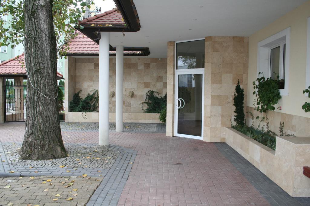 Hotel Tenishouse Marki  Esterno foto