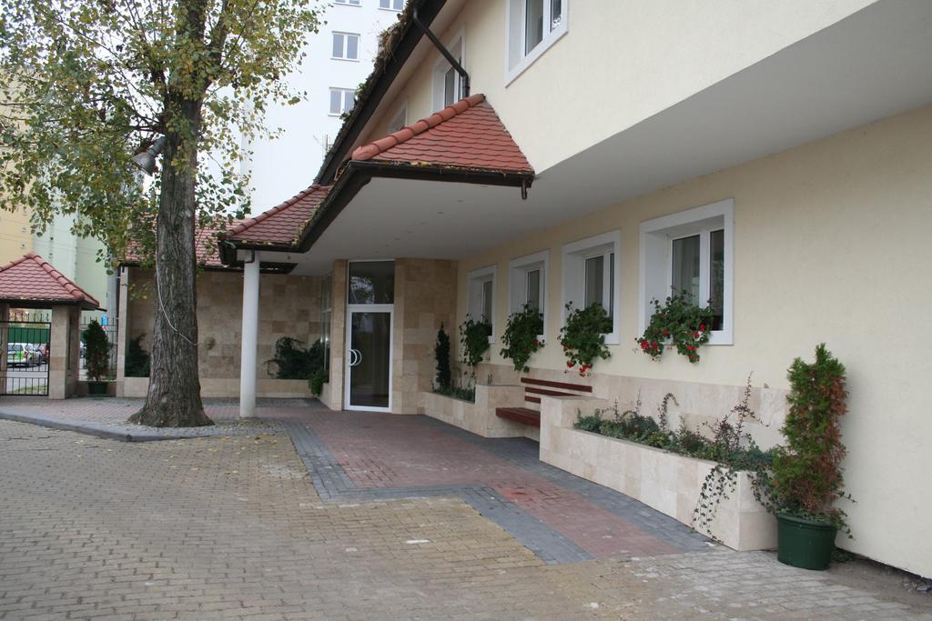 Hotel Tenishouse Marki  Esterno foto