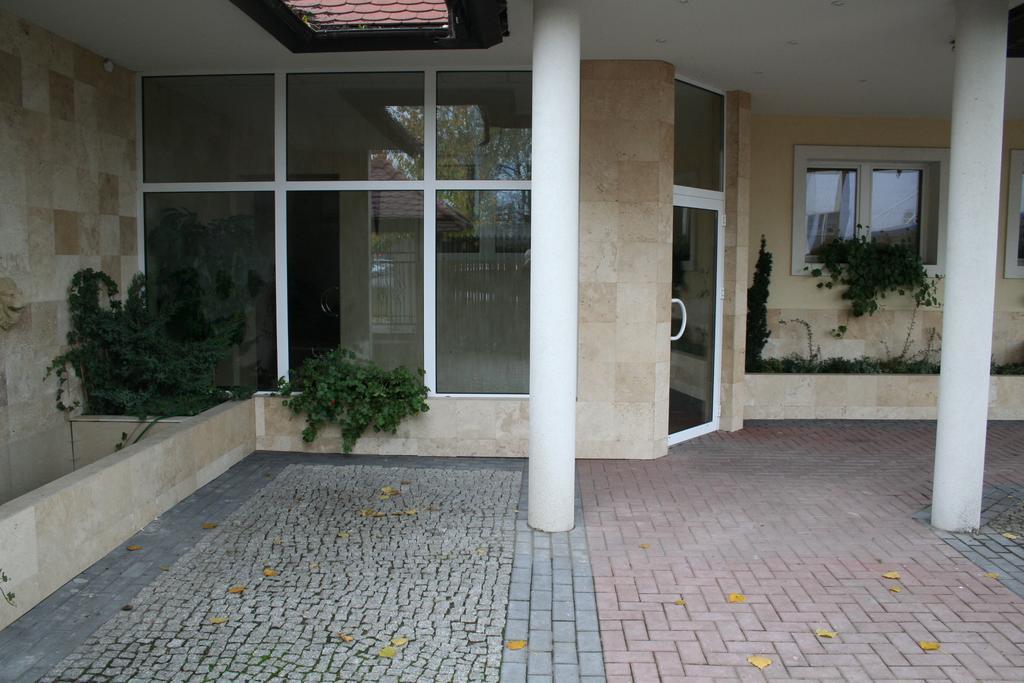 Hotel Tenishouse Marki  Esterno foto